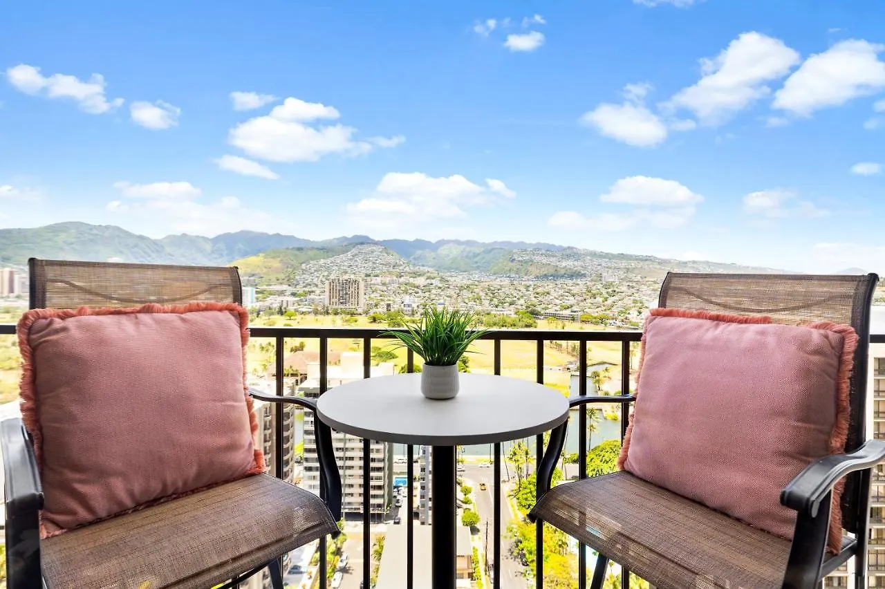 Beautiful Mountain Views & Steps To Waikiki Beach Honolulu 0*,